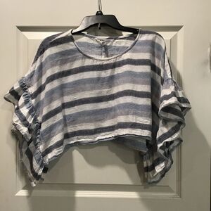 Bcbgeneration XS Poncho style top, EUC